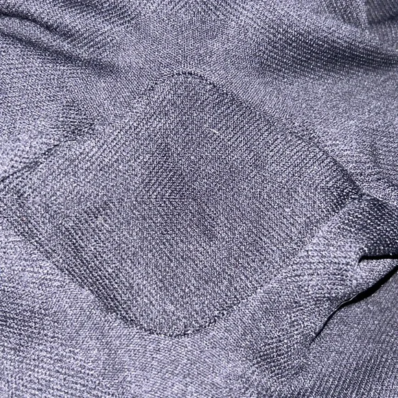 LIKE NEW SPANX Look At Me Now Seamless Leggings - Picture 5 of 6